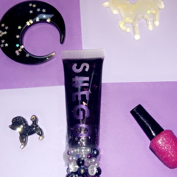 Lip Gloss - Picture 4 of 4